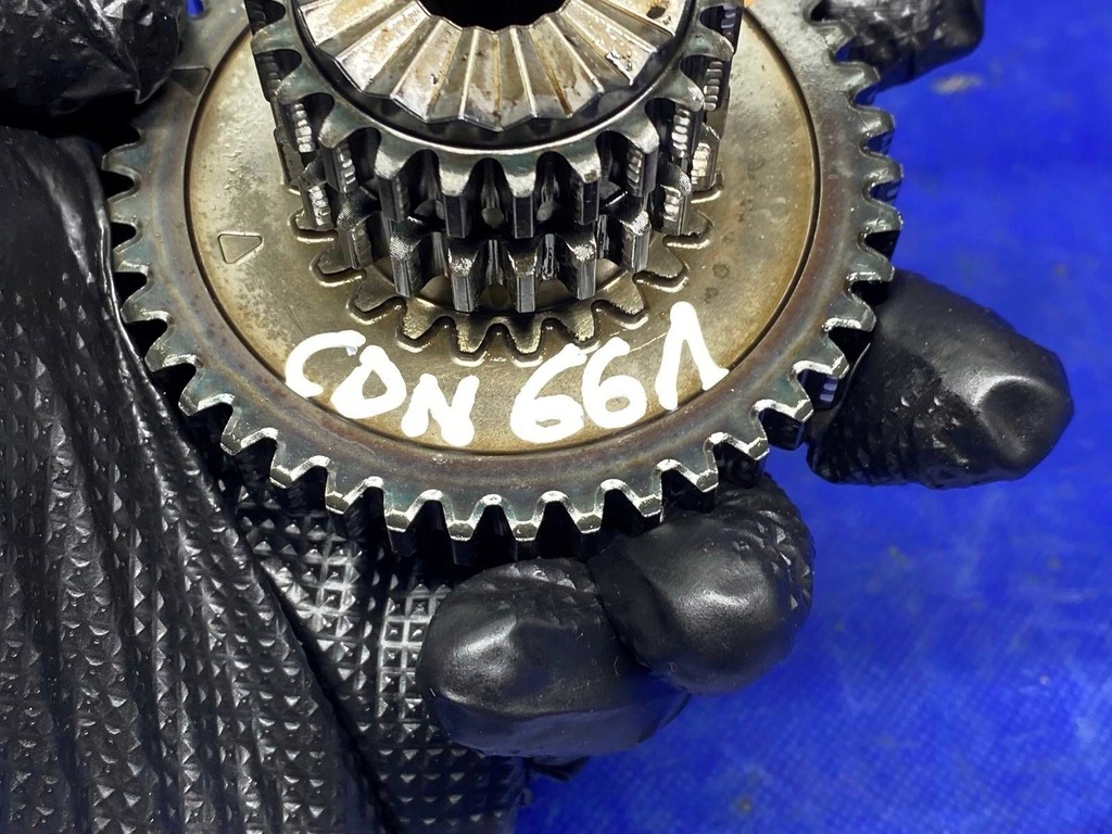 фото №8, Колесо зубчасте ланцюга розподільного валу audi a5 a4 b8 2.0 tfsi cdn 06h105209at