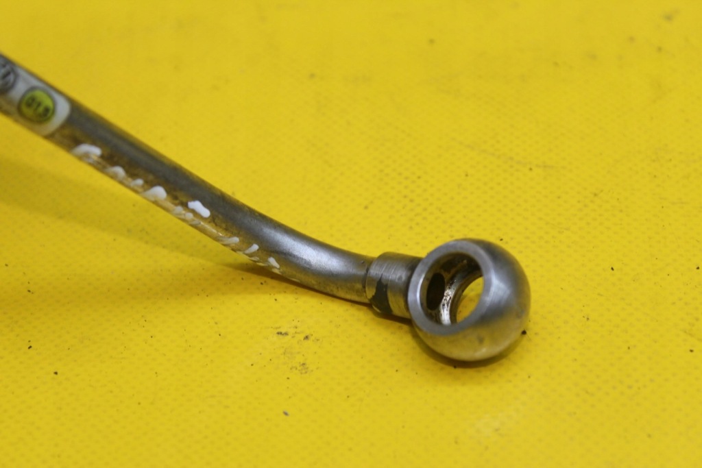 Шланг масляний 03c145140m golf vi 1.4 tsi cav Оригінал