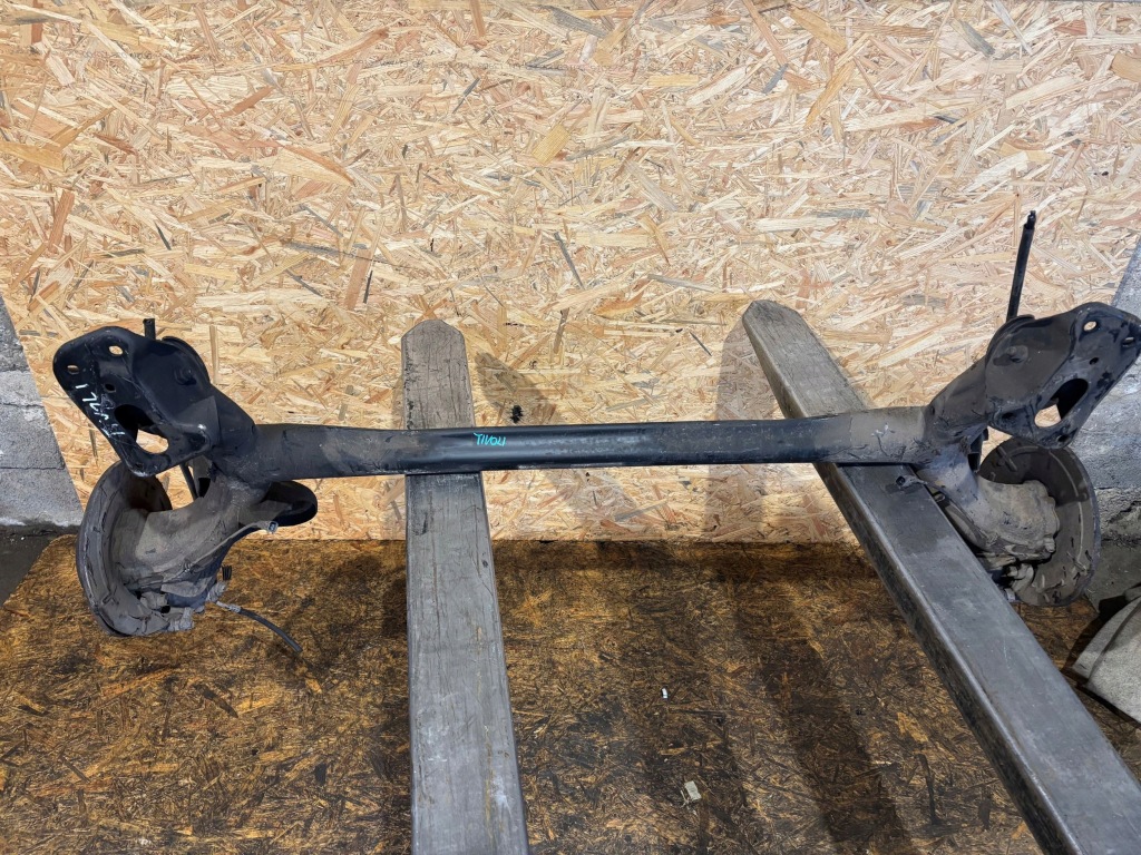 Купить Балка задняя oś ssangyong tivoli 15-