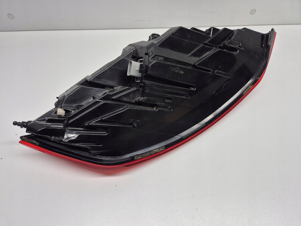 фото №10, Audi tt 8s лампа задняя правая led оригинал europa 8s0945096e