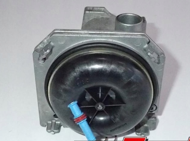 фото №7, Помпа воздуха webasto lift audi q7 4l 66721d