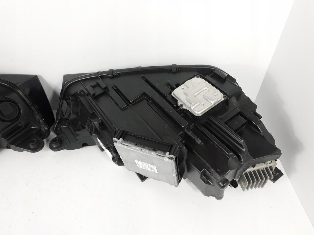 фото №13, Audi q5 80a лампа права ліва matrix повний