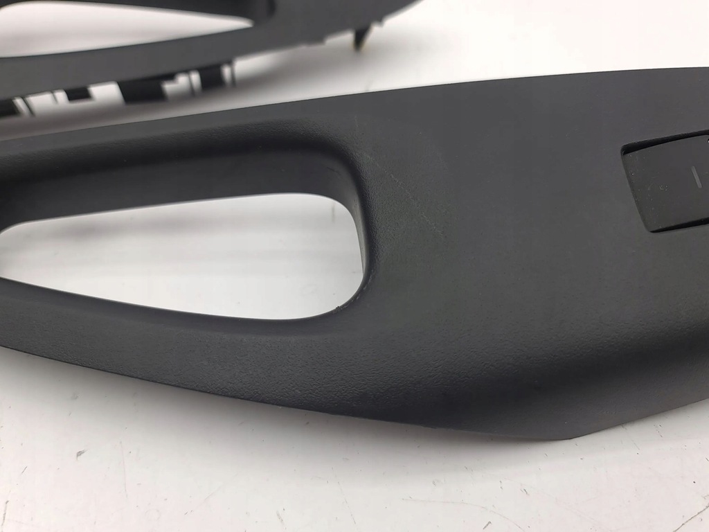 фото №13, Toyota corolla e210 e21 2022 с задний кнопки окон