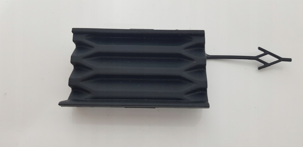 фото №1, Audi q7 s-line lift заглушка бампера фаркоп задняя 4m0807442d