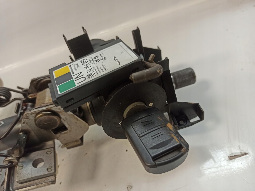 фото №12, Opel corsa c колонка кермова замок запалювання ключ 13136675 13136672 13144390