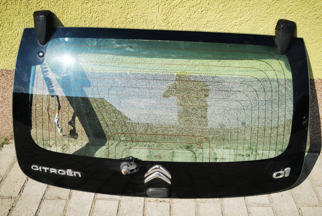 фото №1, Citroen c1 lift скло кришка багажника задня комплектна демонтаж