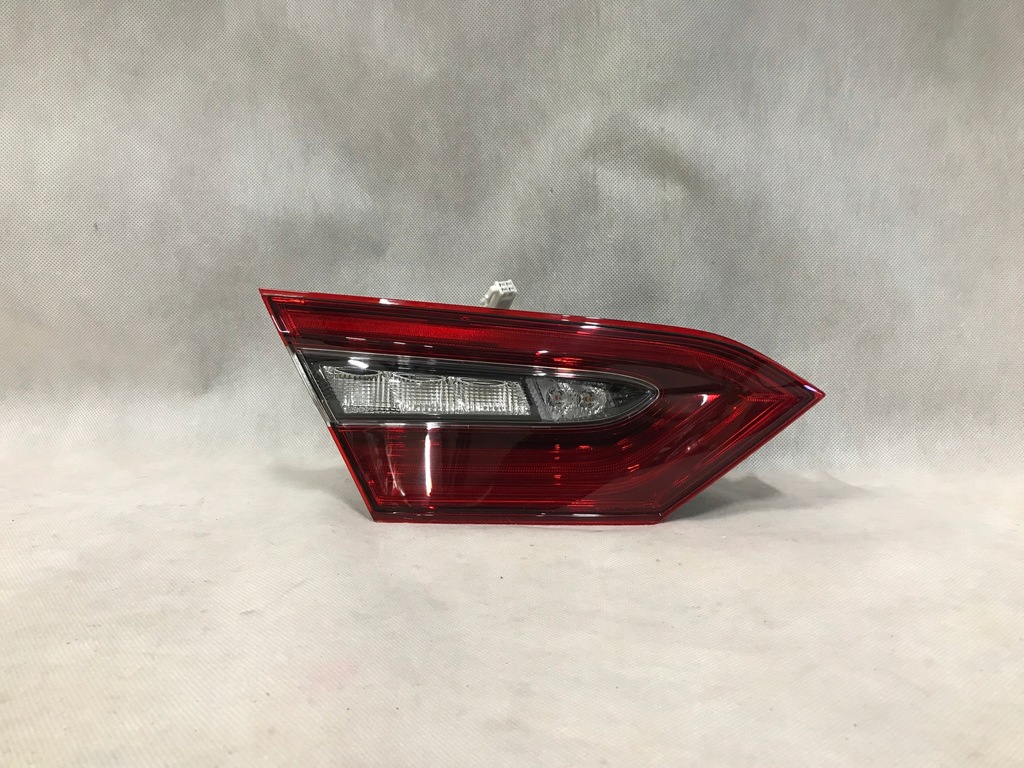 фото №1, Toyota camry ix 18- sedan лампа задня ліва внутрішня тонована full led eu