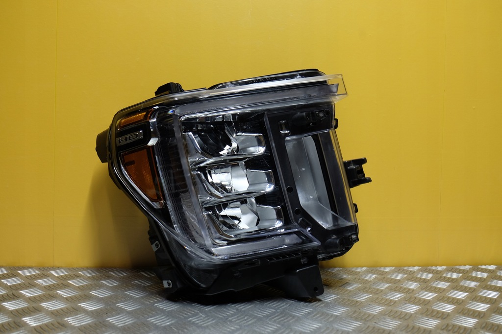 фото №1, Gmc sierra 2500 3500 hd base 2020- фара лампа led r usa