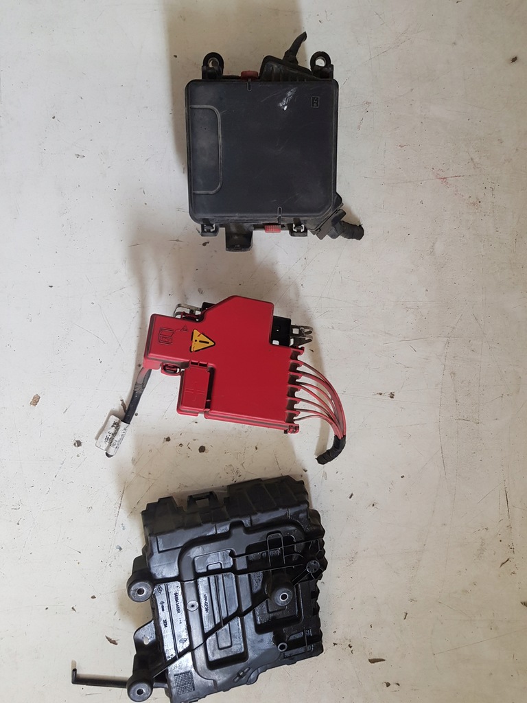 фото №1, Основание аккумулятор клемма renult zoe