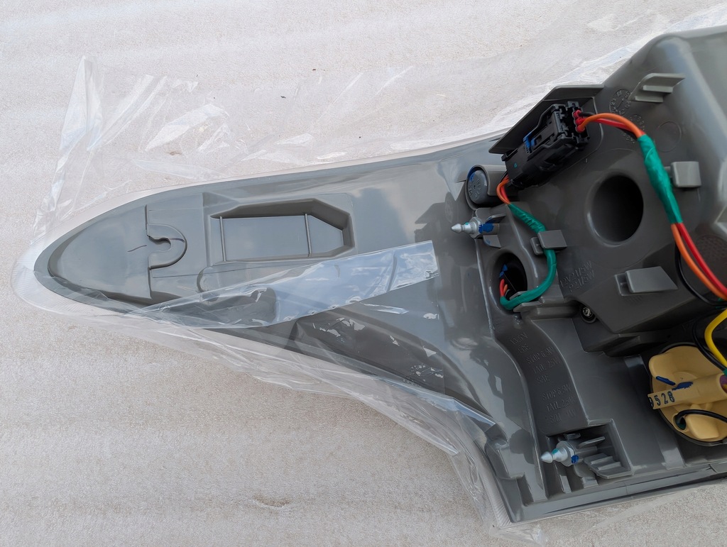 фото №8, Mitsubishi outlander iii 3 led 13-16 лампа задня правий задня nowa оригінал