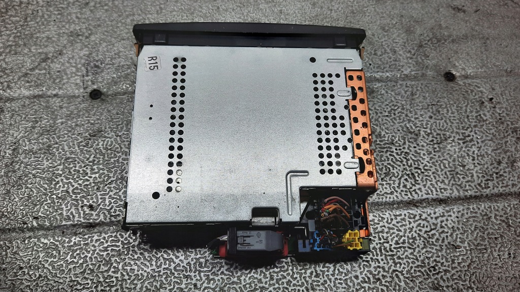 фото №3, Тюнер радио renault espace iv 2.2d 05r 8200205833