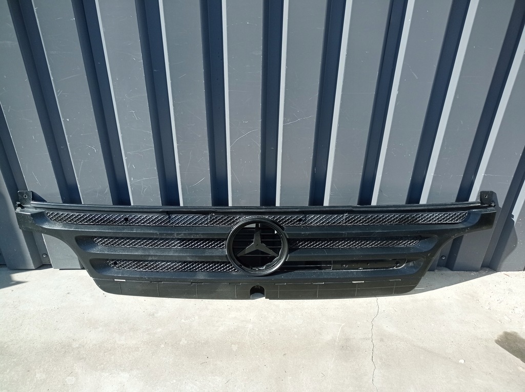 фото №1, Решётка радиатора решётка радиатора mercedes actros mp2 капот a947510018