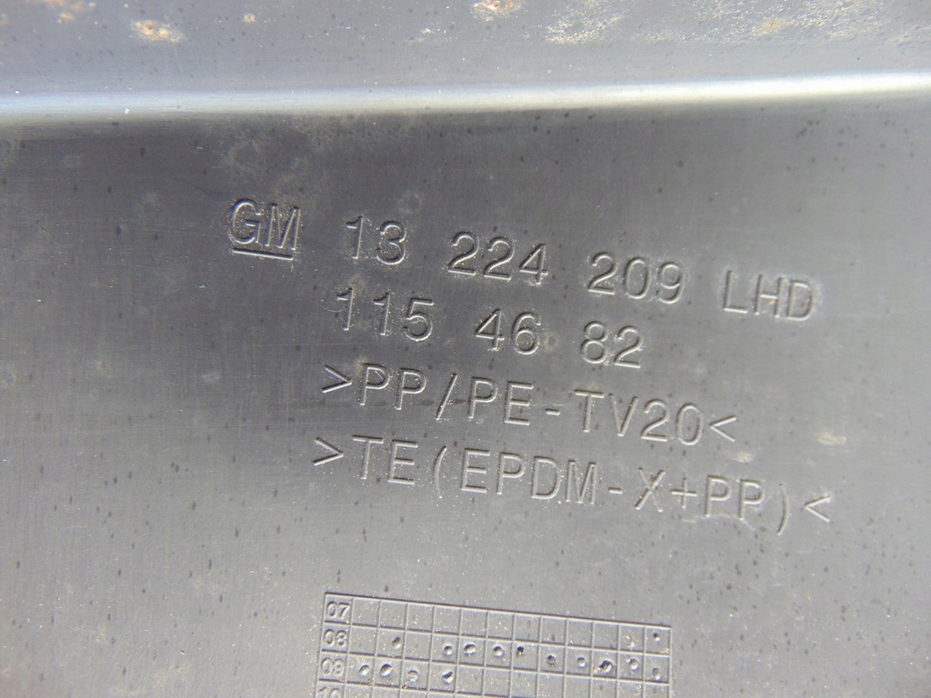 фото №13, Жабо пластиковый opel insignia 13224209 europa