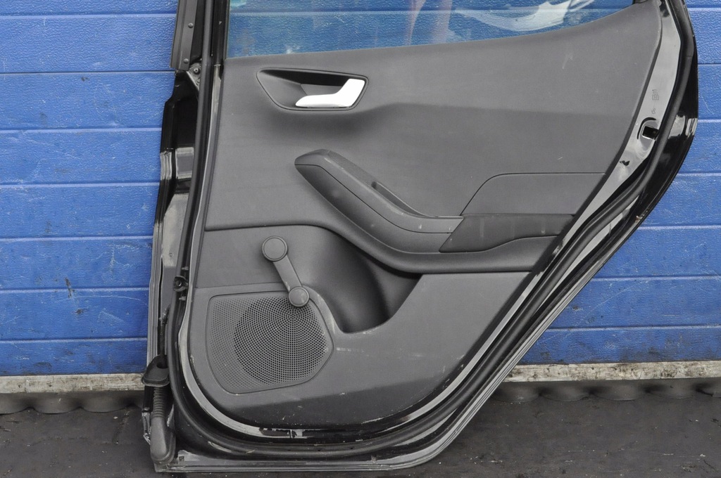 фото №14, Ford fiesta mk8 дверь правый правое задняя задние