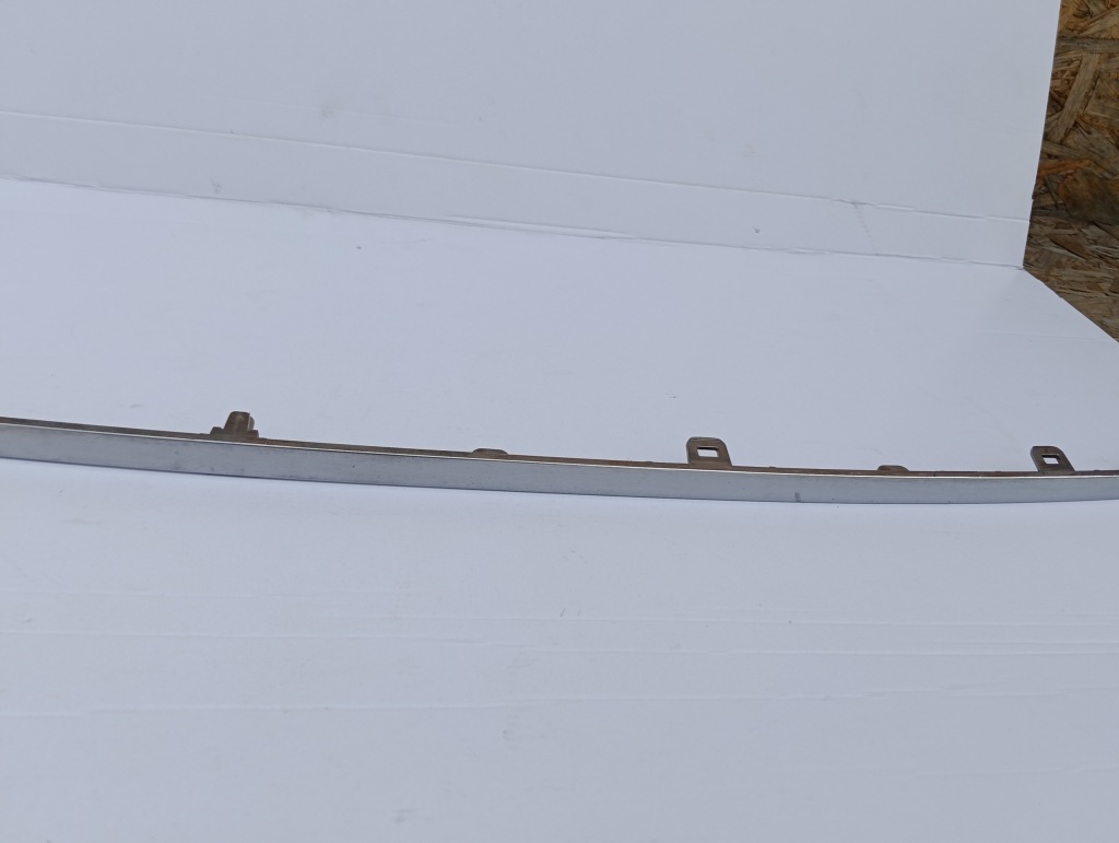 Молдинг хром бампера задня 850700129r renault clio v в Україні