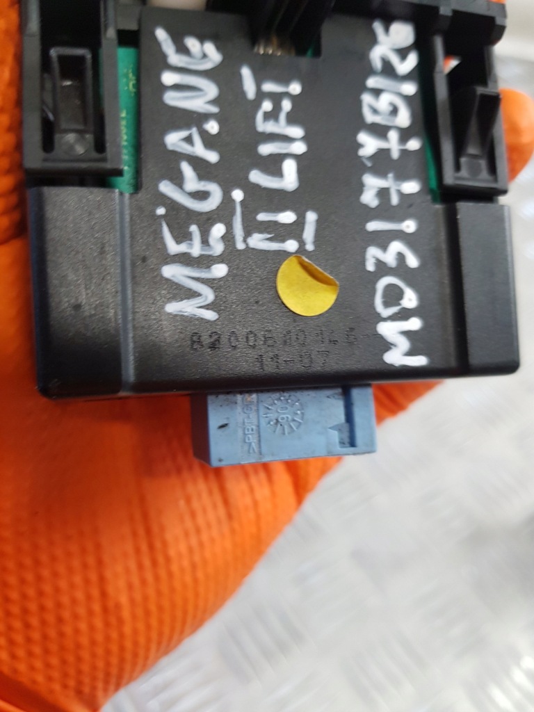 Кнопка важіль гальма ручного 8200610146 renault megane ii рестайлінг Ціна