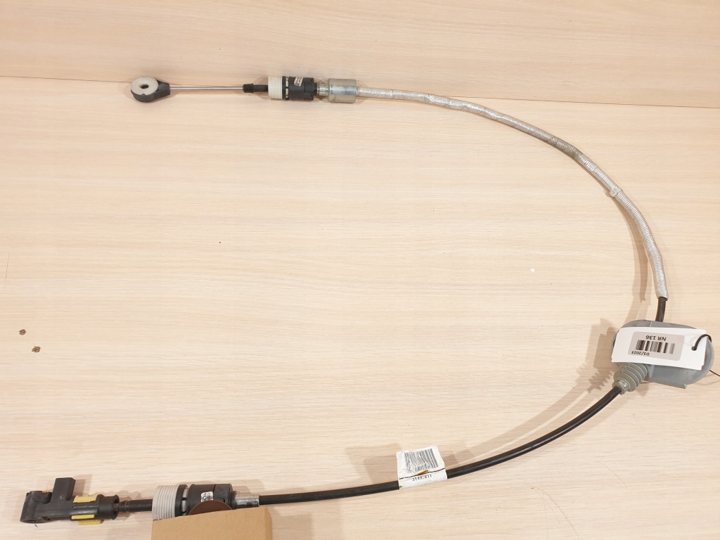 фото №1, Volvo трос переключения передач автоматическая коробка передач оригинальный номер 31492811