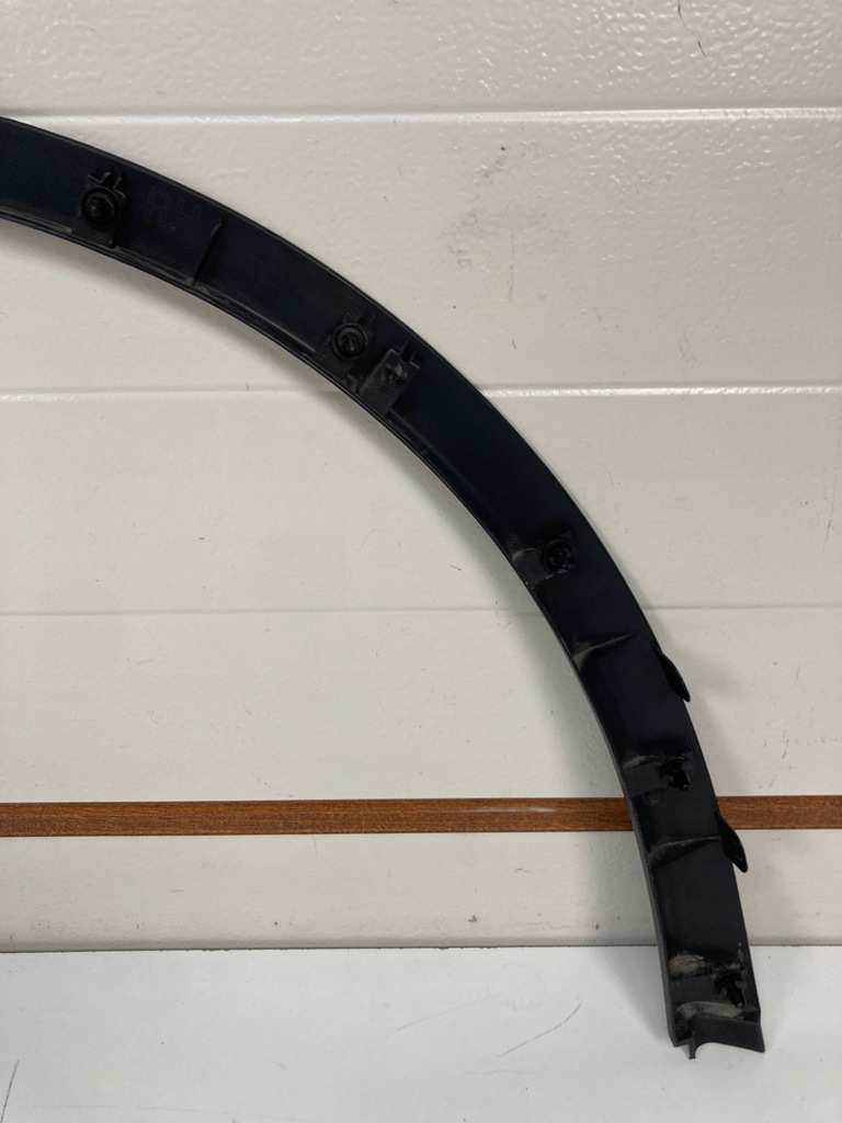 фото №8, Молдинг накладка крила правого заднього tesla y