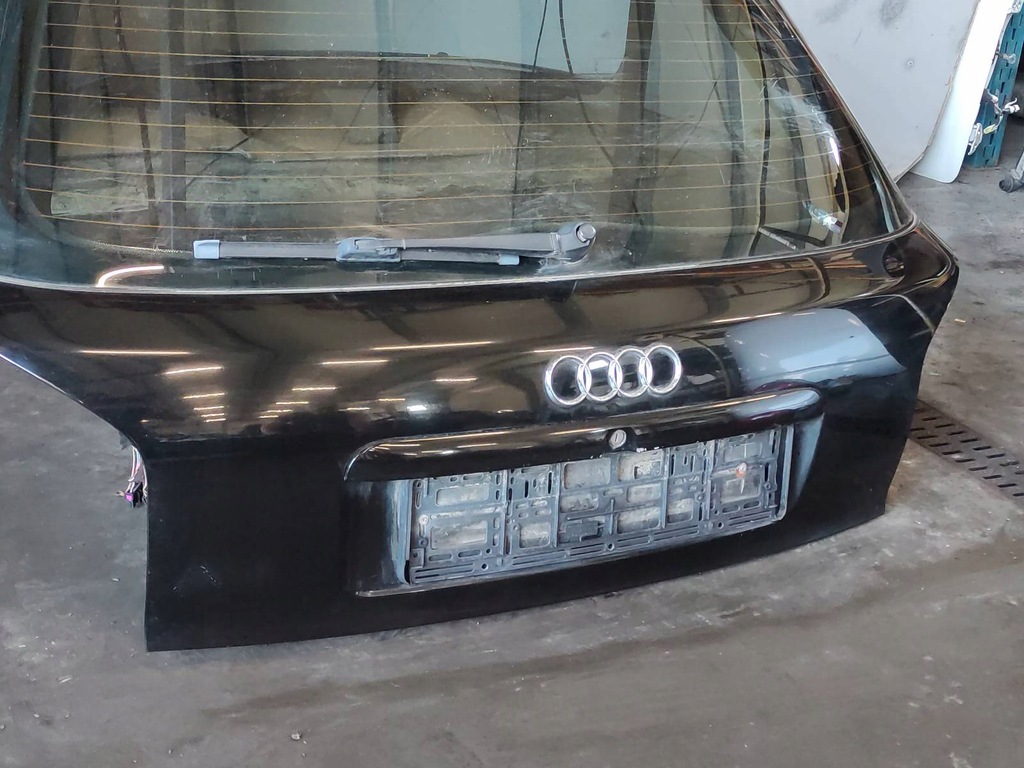 фото №8, Кришка багажника багажника + 2 лампи audi a3 8l hb 3d ly9b