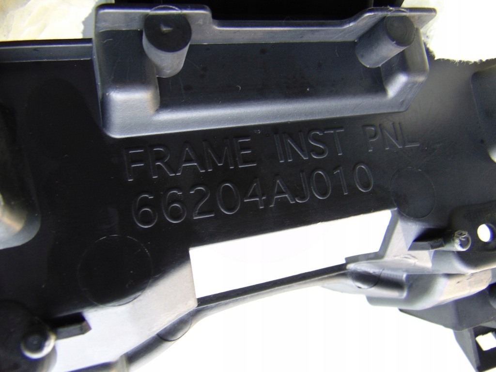 фото №10, Приборная панель консоль приборная панель subaru legacy v 09- europa