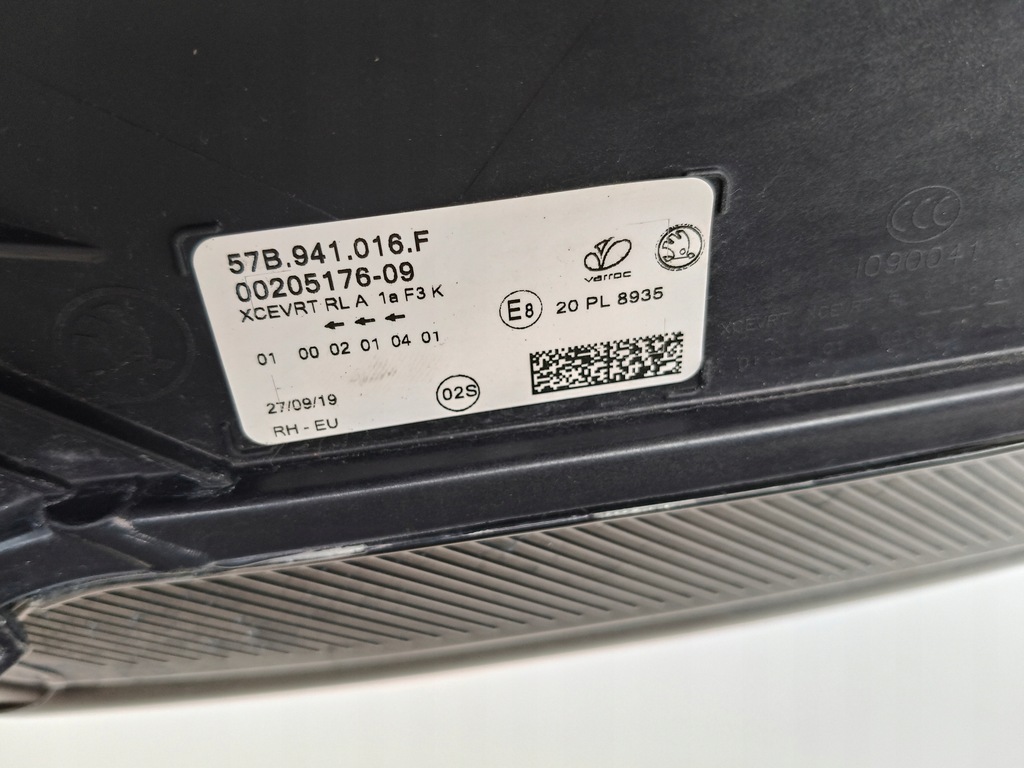 фото №10, Лампа правая фара skoda karoq 57a 17- full led