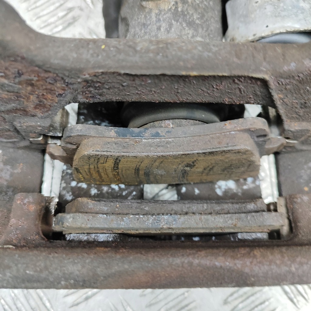 фото №6, Audi a8 s8 d3 4e 2006 левая сторона задний суппорт тормозной