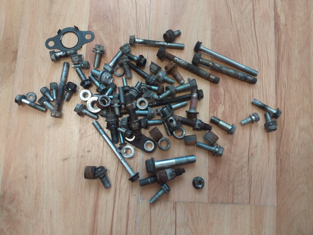 фото №1, Toyota avensis t25 болти