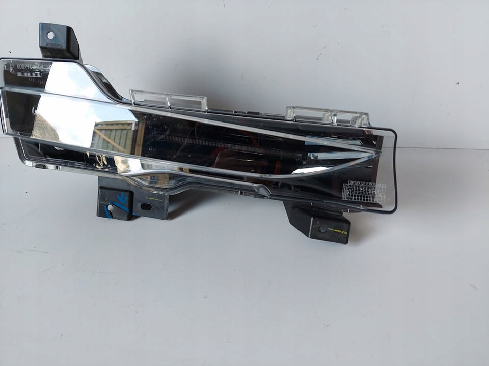 фото №3, Tesla model 3 протитуманна фара led drl правий перед передній