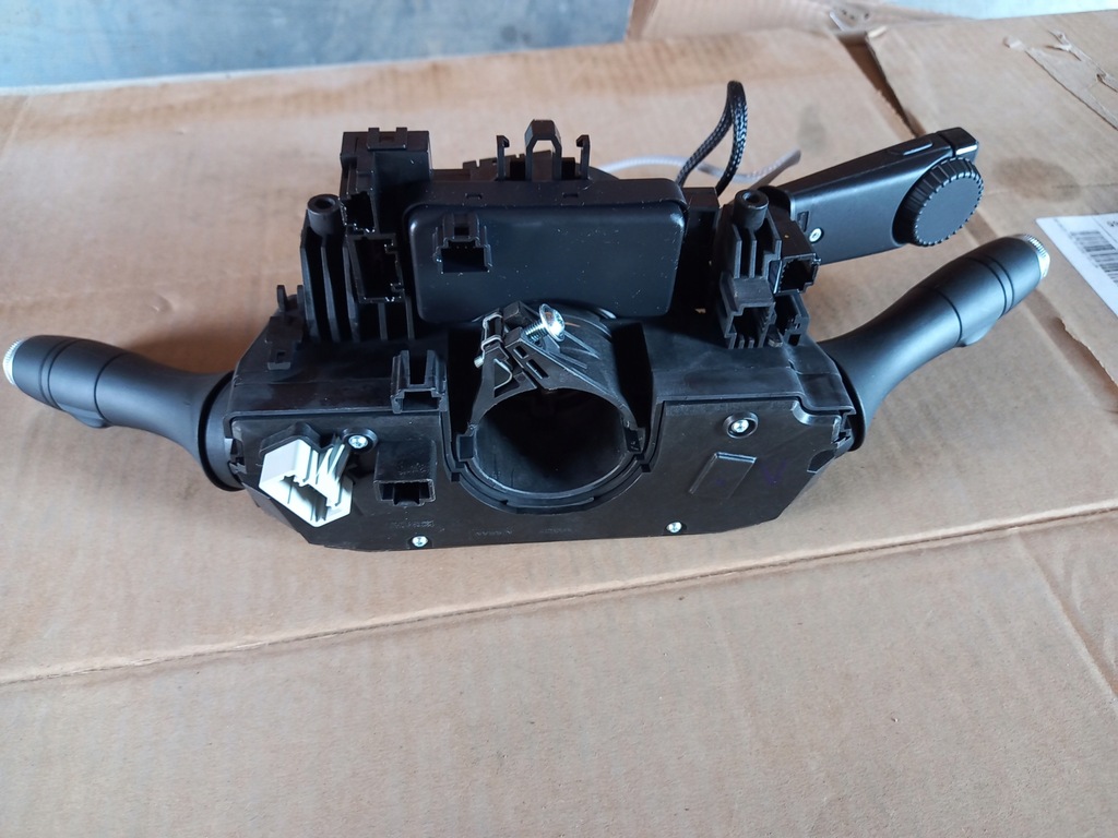 фото №8, Clio v 1.5bdci перемикач комбінований стрічка