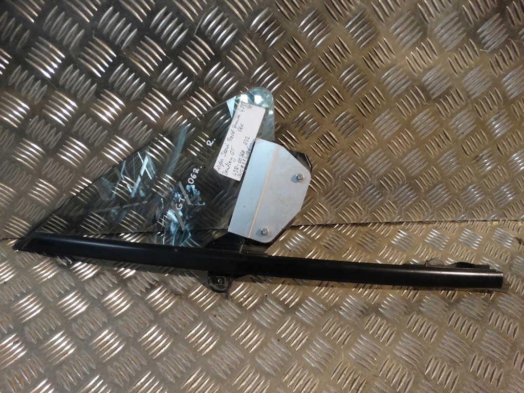 фото №1, Стекло дверь перед правая bentley gt 06r. 1