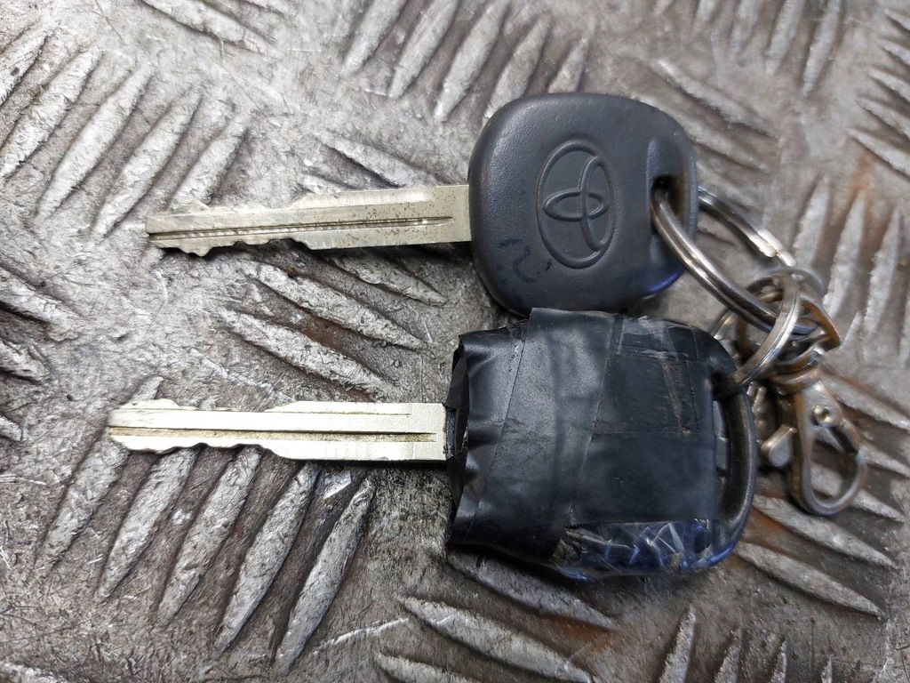 фото №8, Набор стартовый toyota avensis verso i 2.0 d4d 89661-44300 89780-44030