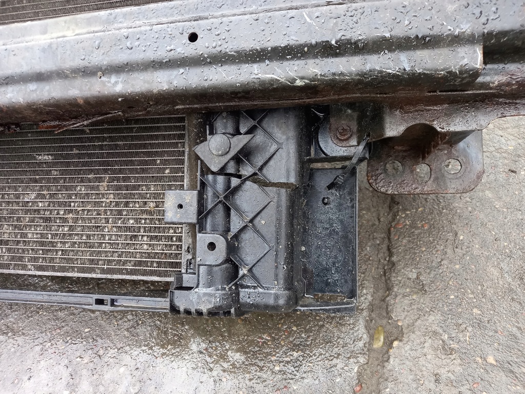 фото №4, Pas передний комплект радиатор mazda ii 1.4 citd