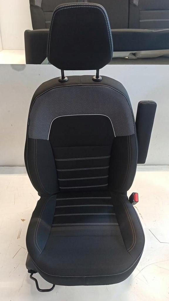 фото №10, Dacia sandero stepway iii сидіння заднє сидіння 2023