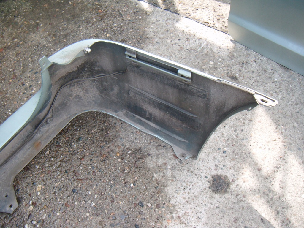 фото №8, Mazda mpv 2 ii 99-06 бампер задняя задний серебристый