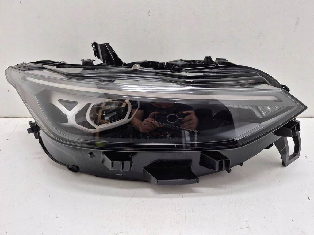 фото №1, Vw id.7 лампа передняя правая led