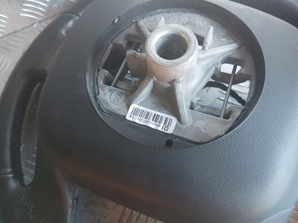 фото №8, Citroen c4 ii ds4 воздуховод многофункциональный 98039712zd czarna