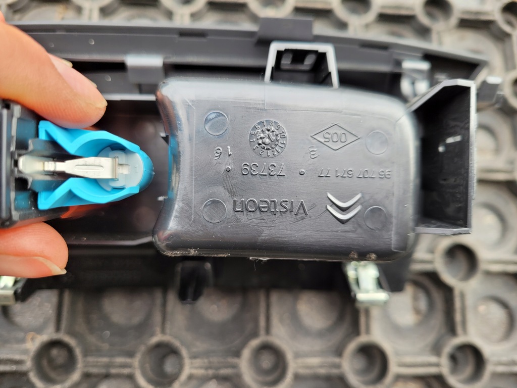 фото №5, Citroen ds5 пепельница