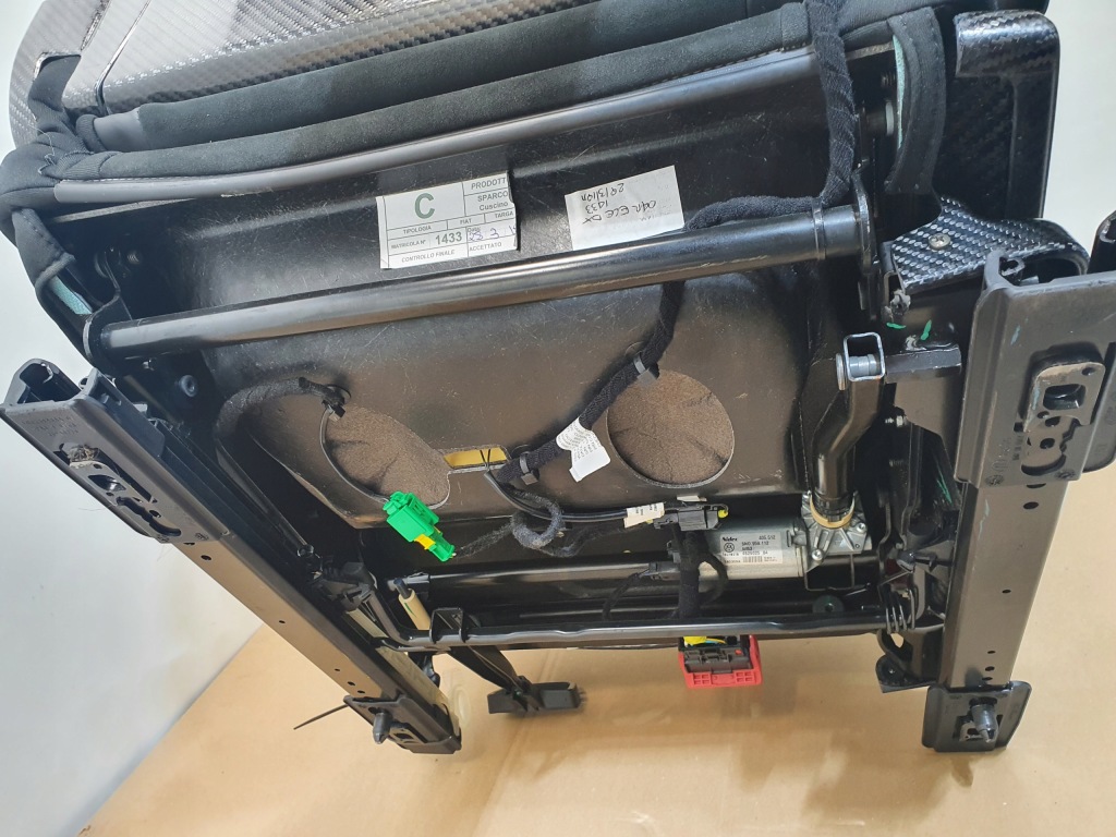 фото №11, Сиденье пассажира alfa romeo giulia sparco карбон