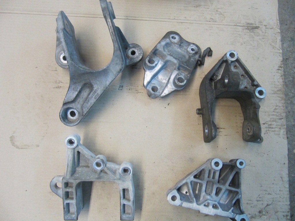 фото №11, Chrysler town country 3.6 кронштейн двигателя коробки кронштейн grand caravan