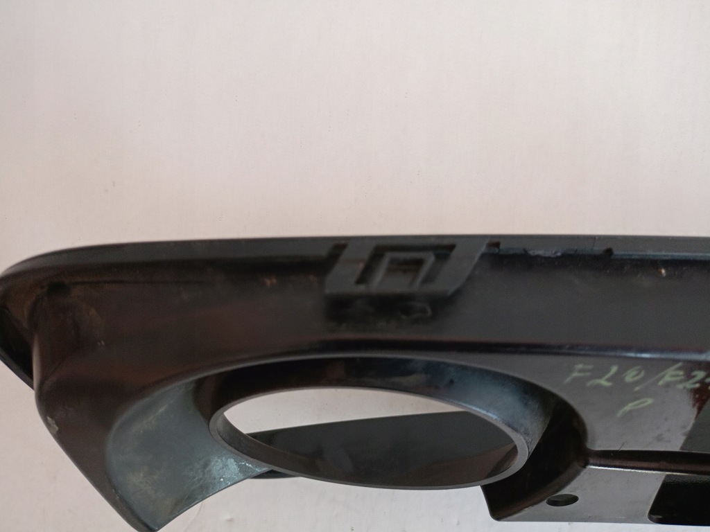 фото №8, Решётка бампера правая 108336-10 bmw f21