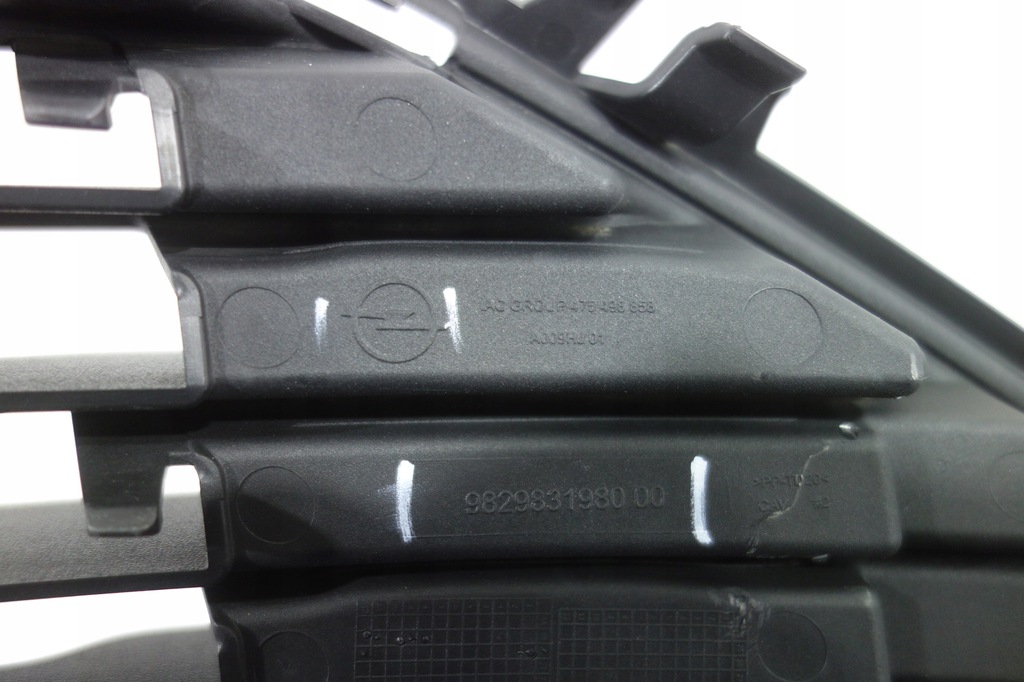 фото №7, Решётка бампера перед opel corsa f 19- 9829831980