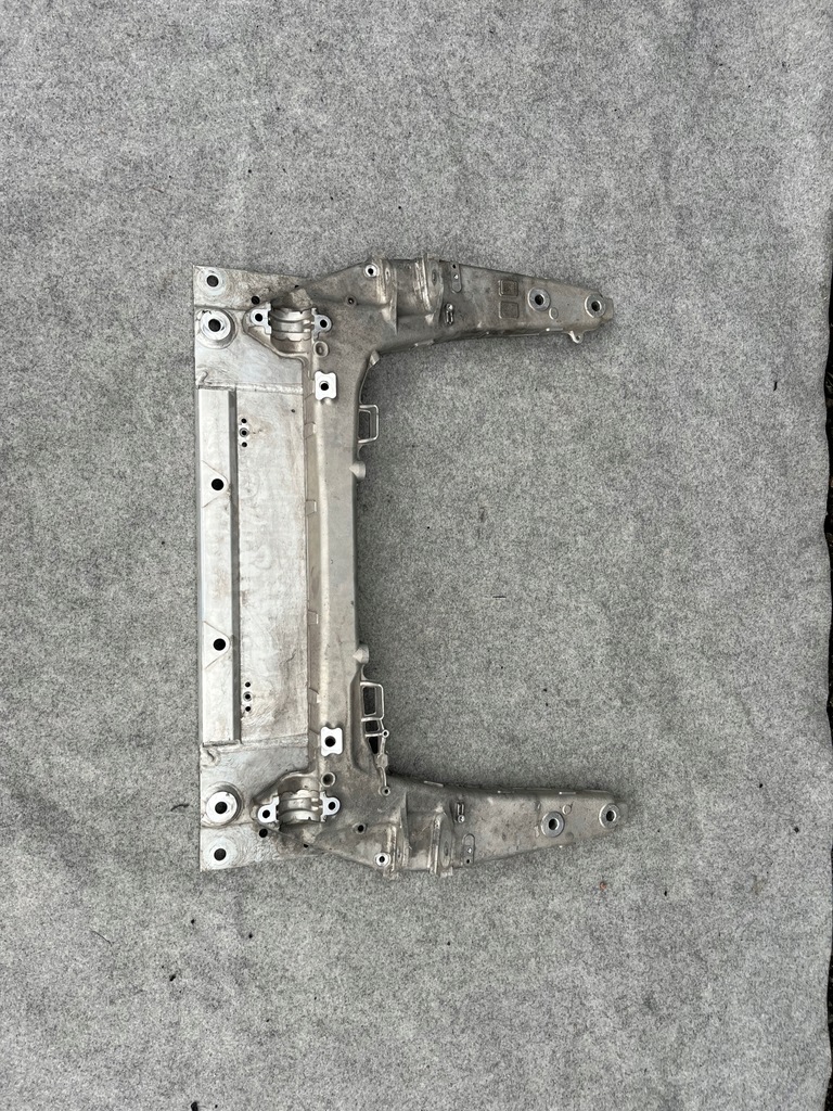 фото №1, Porsche 992 підрамник балка передня