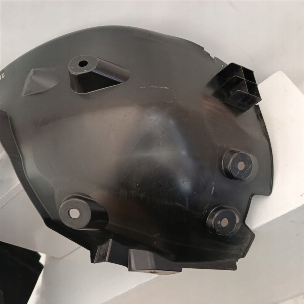 Підкрилок праве перед renault twingo 3 iii 638401599r Оригінал