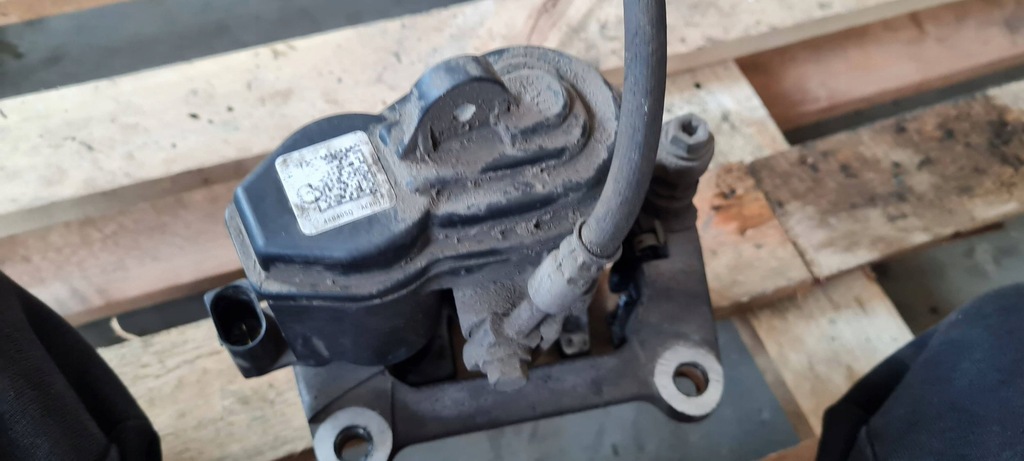 фото №13, A6 c8 4k суппорт тормозной левый задняя задний 2.0 tdi 4k0405q a7 4k