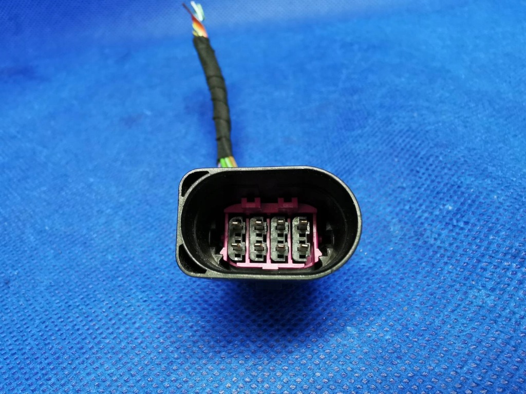 Колодка штекер джгут оригінал audi vw skoda 1j0973814 Зі Шроту