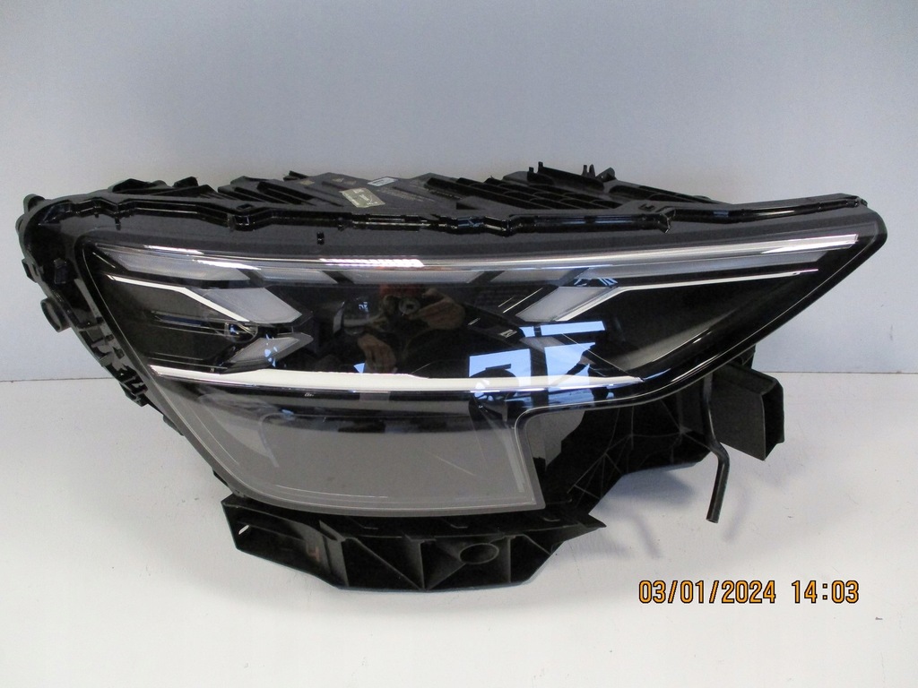 фото №15, Лампа правая audi q8 4m8 laser 4m8941086