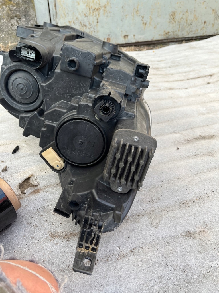 15 ford kuga mk3 фара передняя перед левая led lv4b-13e015cd Киев