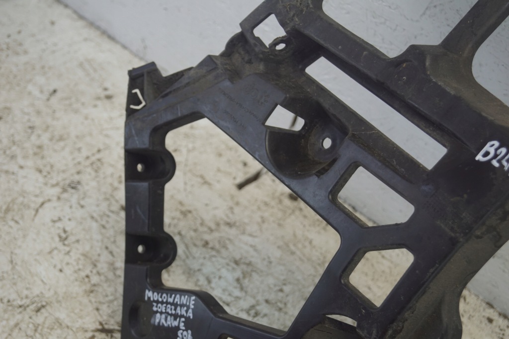 фото №10, Напрямна бампера 508 i правий задня 9686699780 kpl