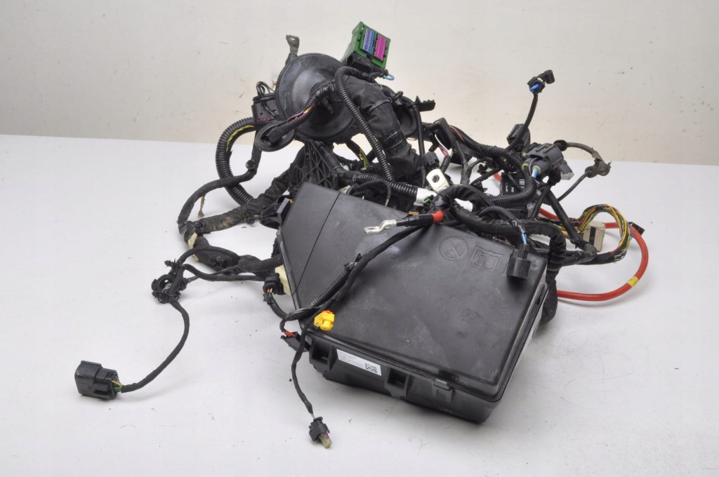 Купити Xc40 t5 plug-in hybrid 2018- джгут відсік двигуна 32276375 31473880