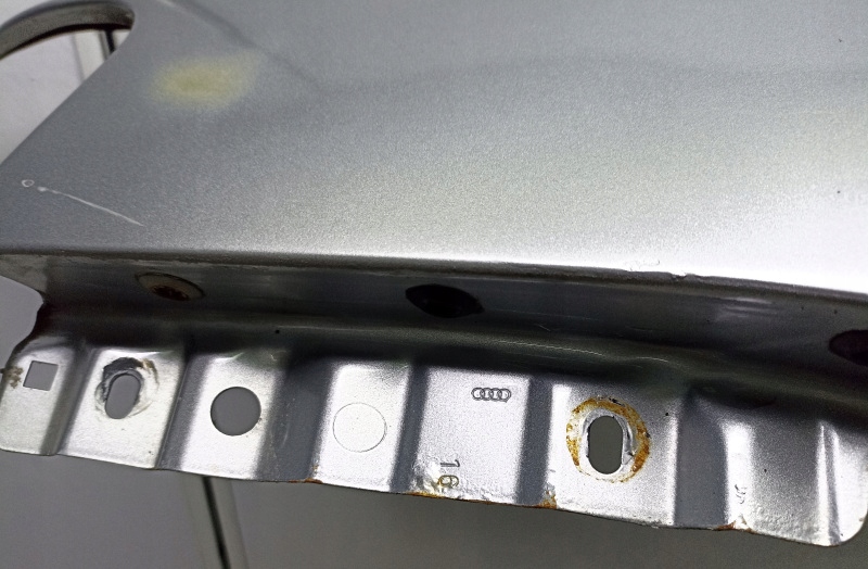 Купити Audi a3 8l рестайлінг  00-03 крило перед передній ліве оригінал